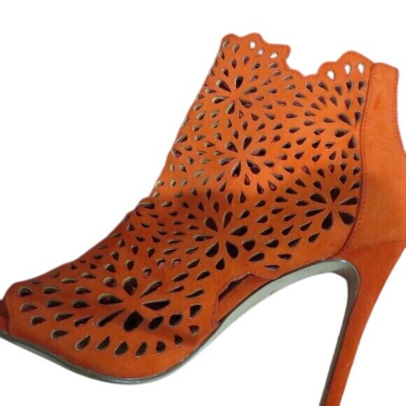 ALDO Ralidien Red Vegan Leather perforated peep toe booties heeled ankle boots - Picture 5 of 15